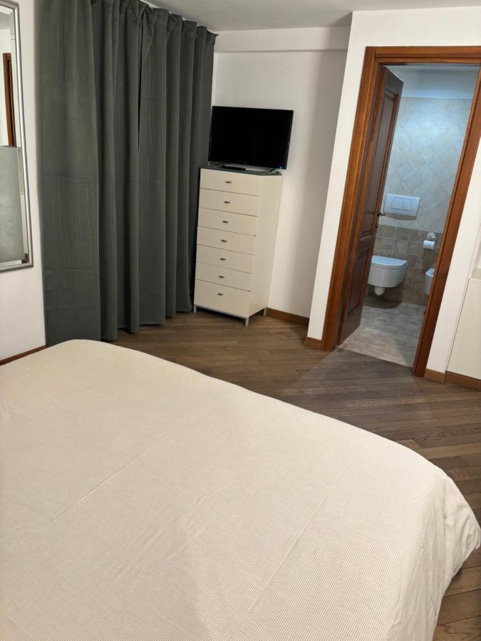 Boutique Rooms Trastevere Roma Ngoại thất bức ảnh